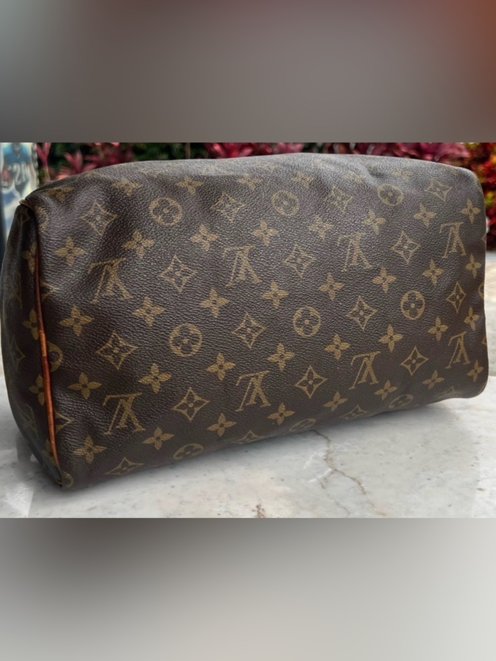 Louis Vuitton Vintage Monogram Speedy 30 - Picture 3 of 11